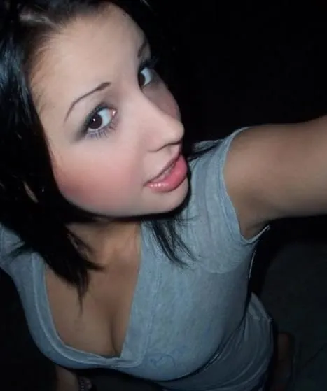 Alessandra, 27 anni — incontri sesso a Roma