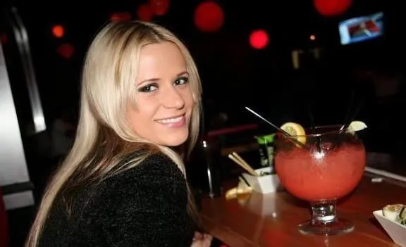 Vittoria, 24 anni — incontri sesso a Bologna