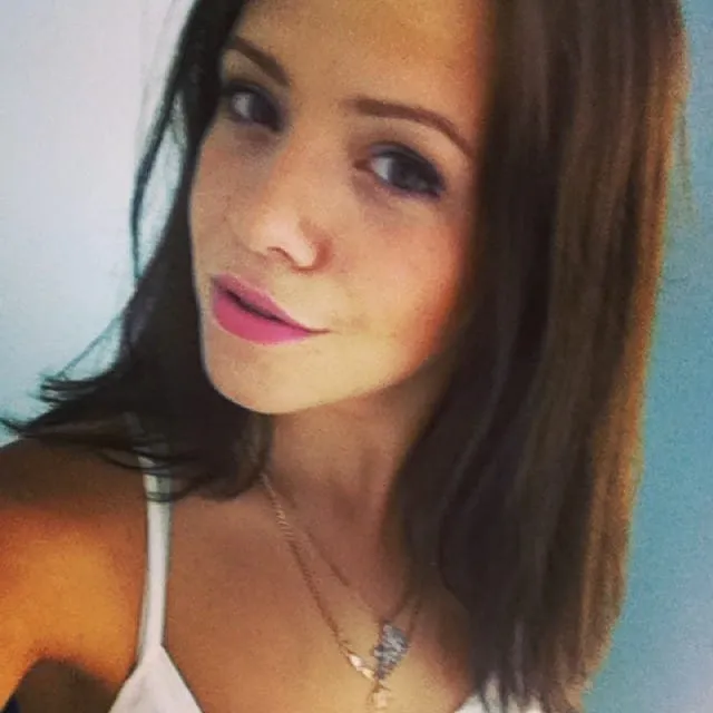 Valeria, 20 anni — incontri sesso a Macerata