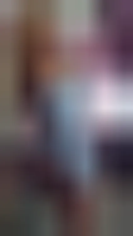 Raffaella, 33 anni — incontri sesso a Cagliari