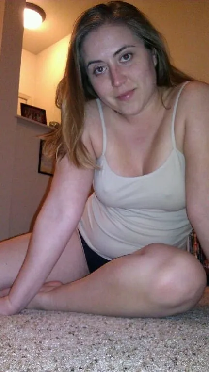 Nadia, 22 anni — incontri sesso a Novara
