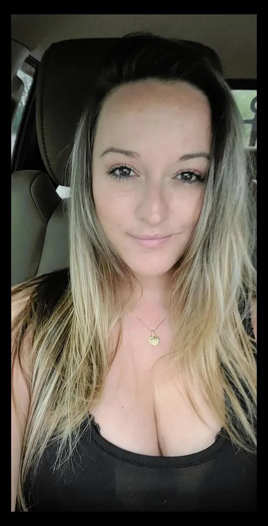 Samantha, 28 anni — incontri sesso a Aprilia