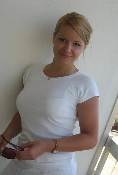 Donatella, 33 anni — incontri sesso a Trieste