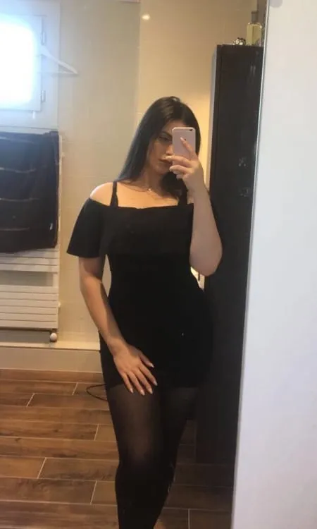 Nina, 24 anni — incontri sesso a Udine