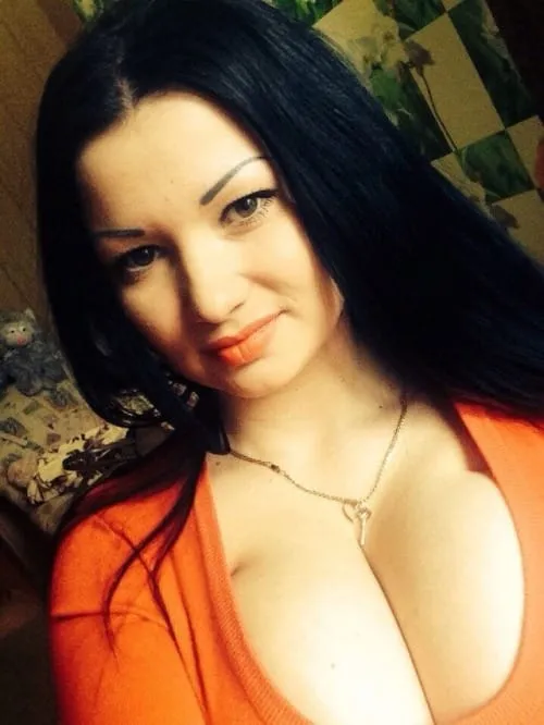 Carla, 25 anni — incontri sesso a Bari