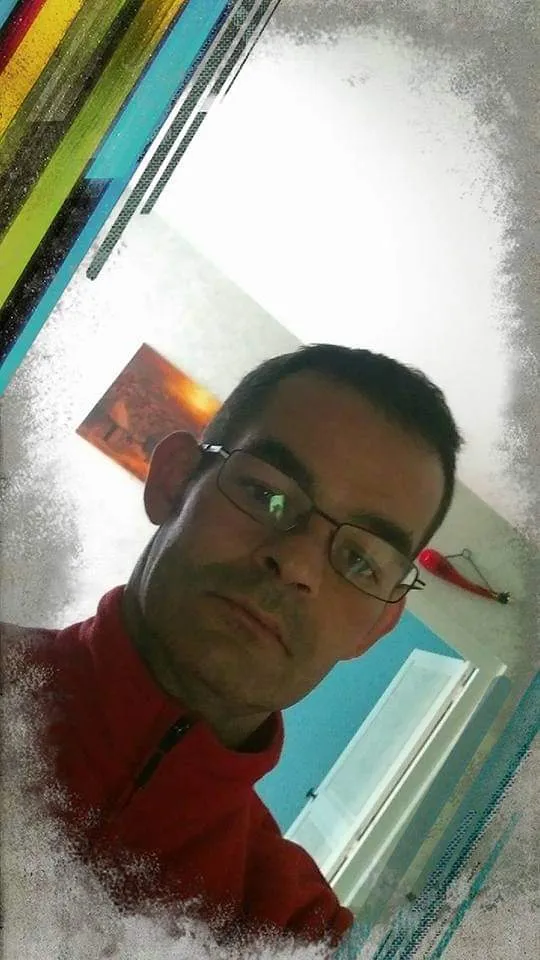Nia, 19 anni — incontri sesso a Forlì