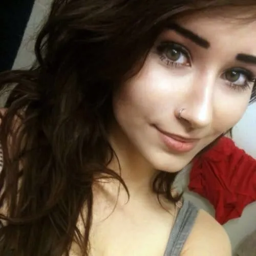Yasmina, 26 anni — incontri sesso a La Spezia