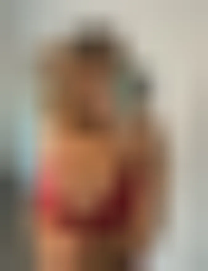 Adele, 29 anni — incontri sesso a Caltanissetta