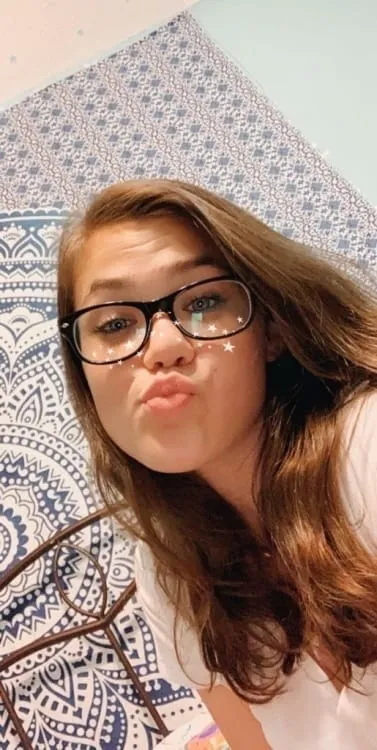Tiziana, 21 anni — incontri sesso a Piacenza