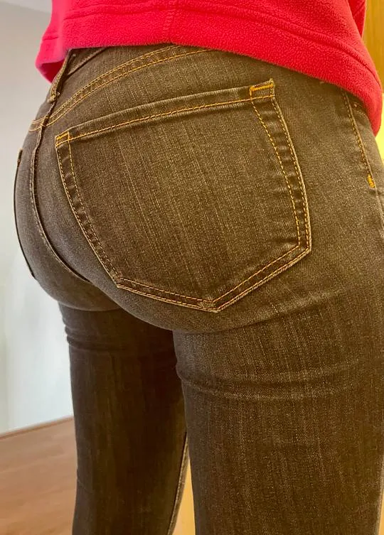Carmela, 25 anni — incontri sesso a Perugia