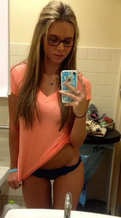 Lara, 24 anni — incontri sesso a Biancavilla