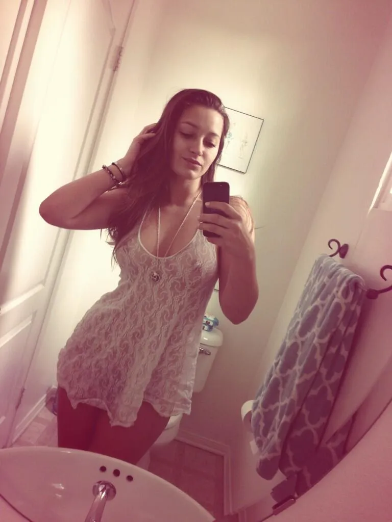 Adele, 25 anni — incontri sesso a Napoli